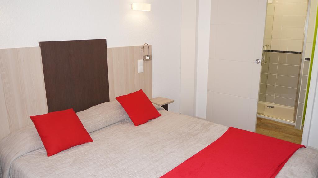 Hotel Robinson Auch Kültér fotó